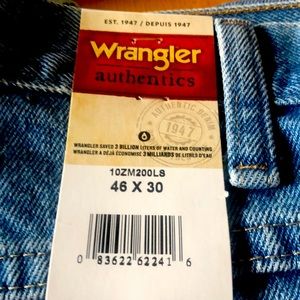 NWT $27 OBO 46x30 Wrangler authentics regular fit flexible jean midrise straight